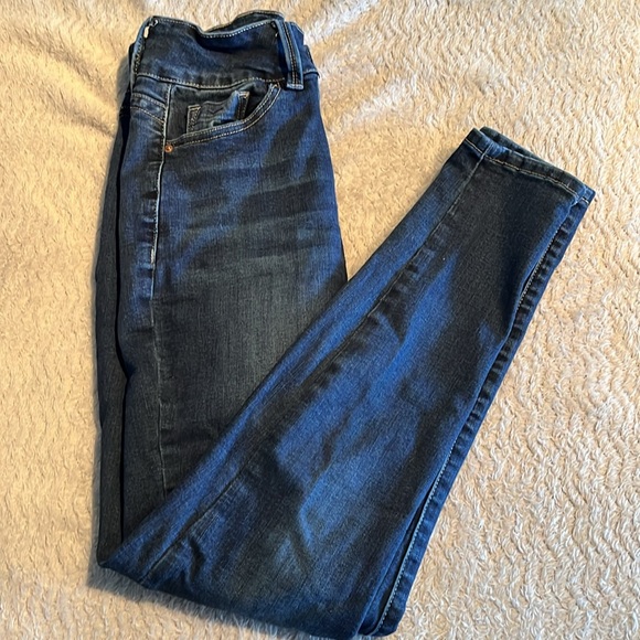 Secrets Women’s Super High Narrow Waist Jeans, Size 27. - Picture 4 of 4